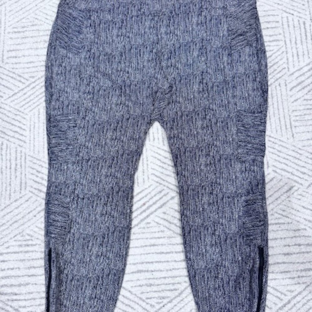NWOT - Athleta Women's 2x Black and White Leggings